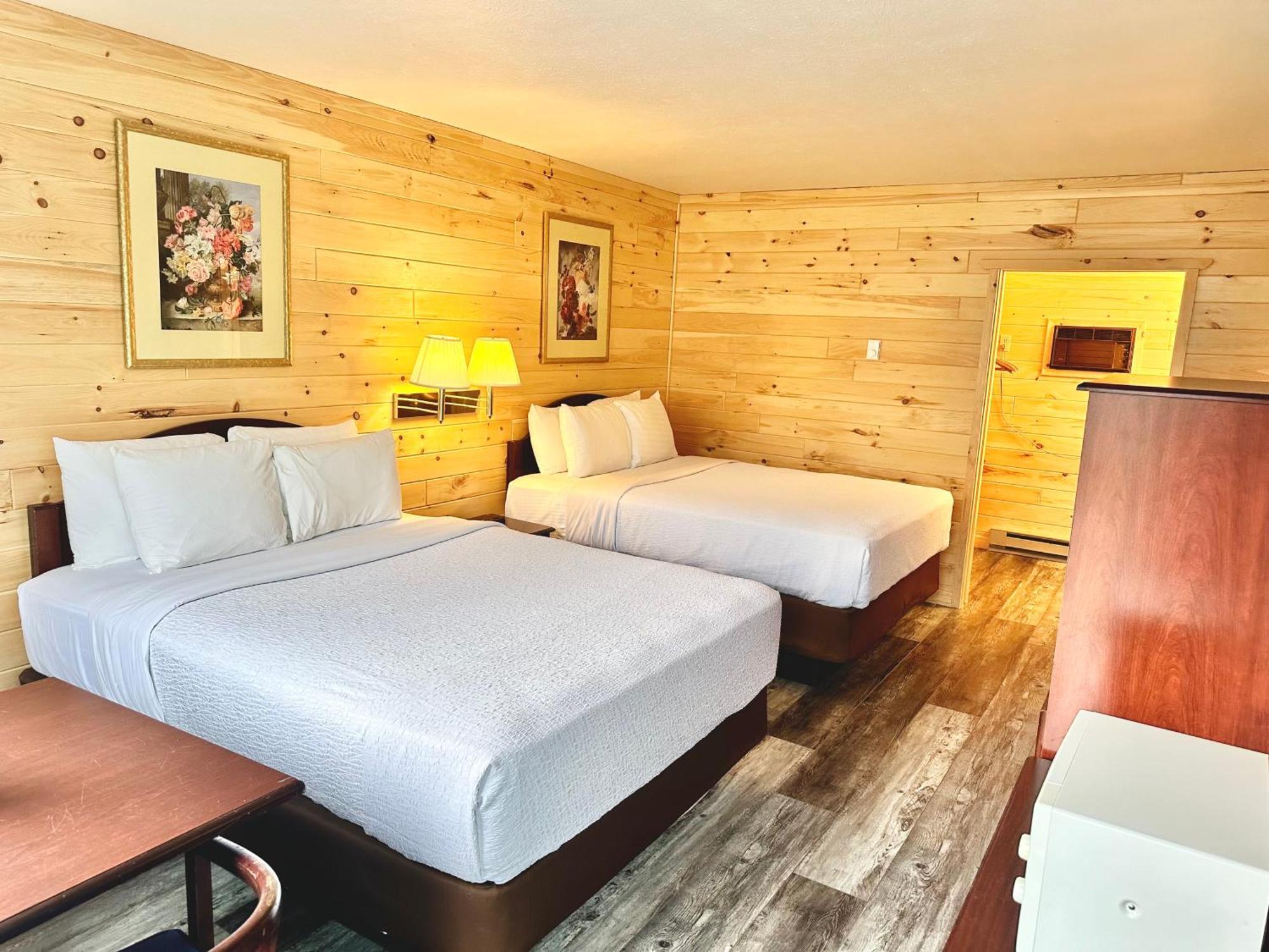 Bridgeview Motel 맥키노 시티 외부 사진